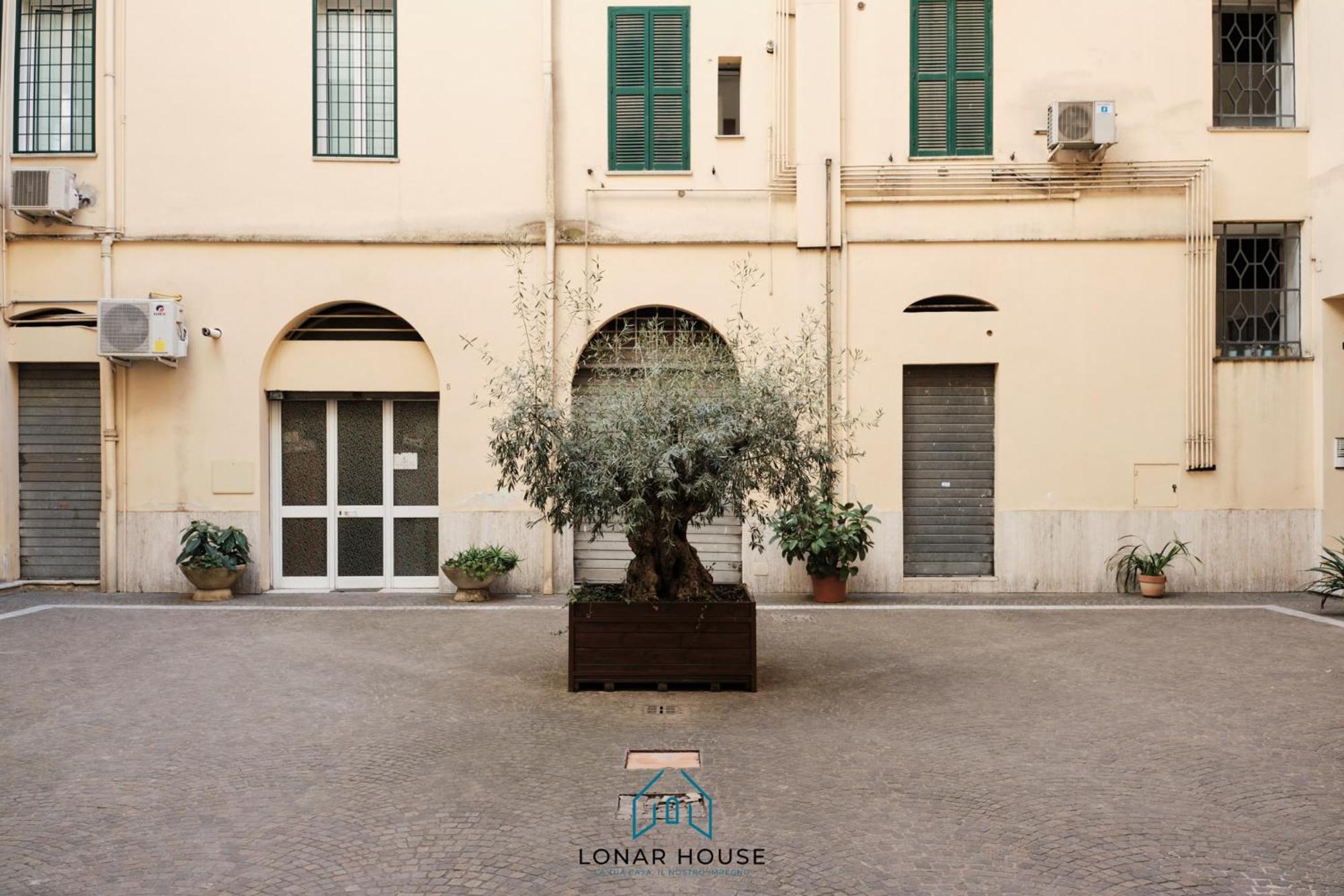 Colosseo - Brownie Apartment *